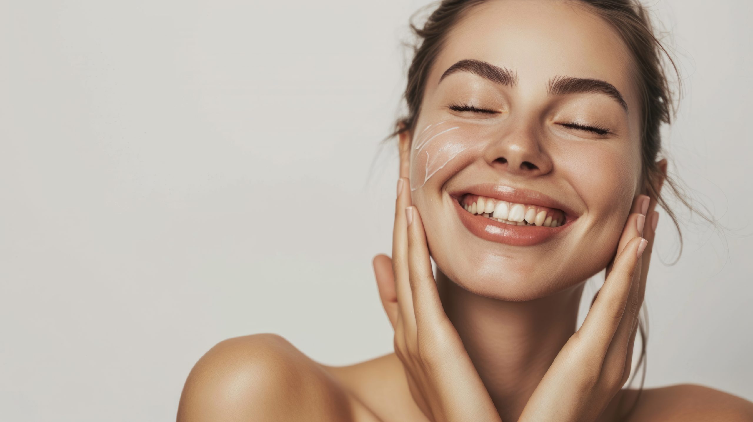 Dermaplaning facial