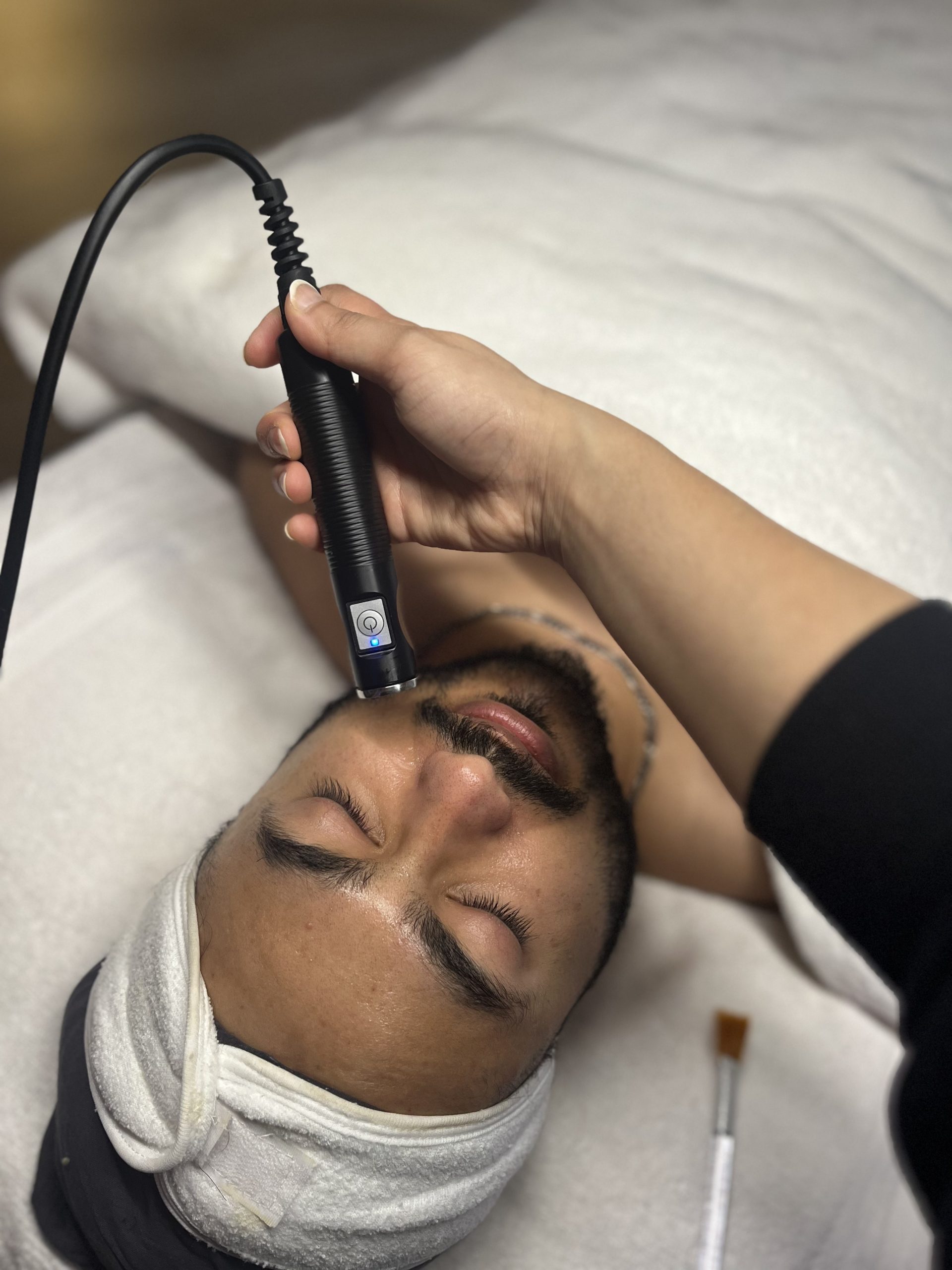 DF Machine Facial